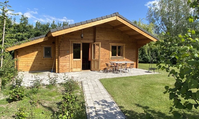 Ossenisse Casa | Wooden chalet for 6 people in a small holiday park in Ossenisse