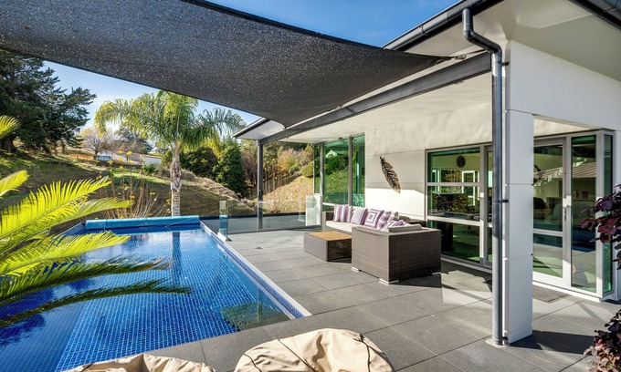 Havelock North Casa | Woodford Views - Havelock North Holiday Home