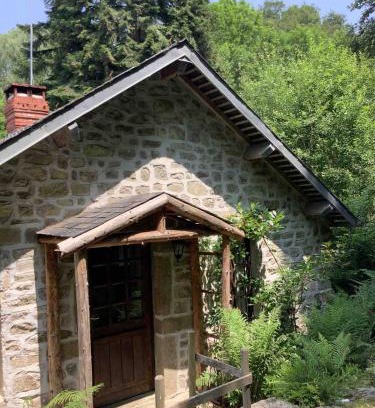 Faux-la-Montagne Casa | Woodland Cottage