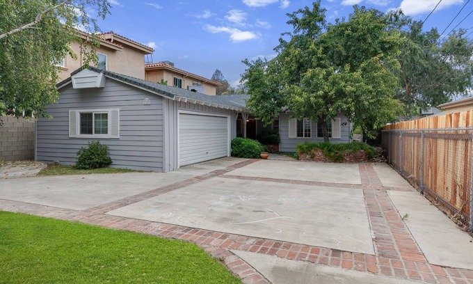 Woodland Hills Casa | Woodland Hills Zen Modern