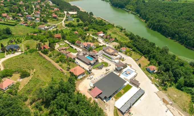 Kragujevac Cama Y Desayuno | Woodland Resort