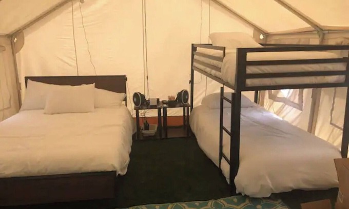 Circleville Casa | Woodsie - best glamping experience Middletown ny