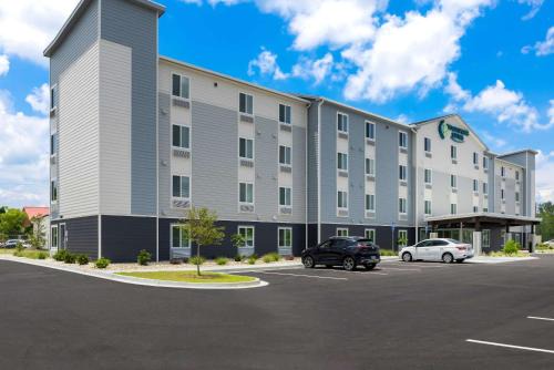 Savannah Hotel | WoodSpring Suites Savannah West Chatham Parkway