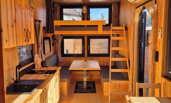 Wijk aan Zee Chalet De Esquí | Woody tinyhouse