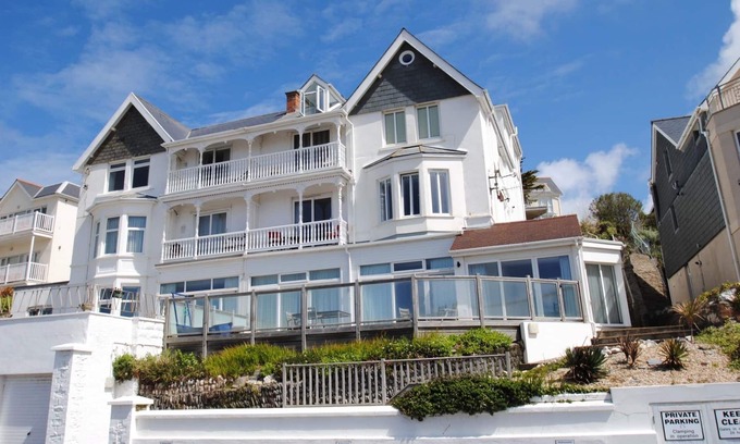 Mortehoe Apartamento | Woolacombe Aptmt with beach view, balcony & Wi-fi