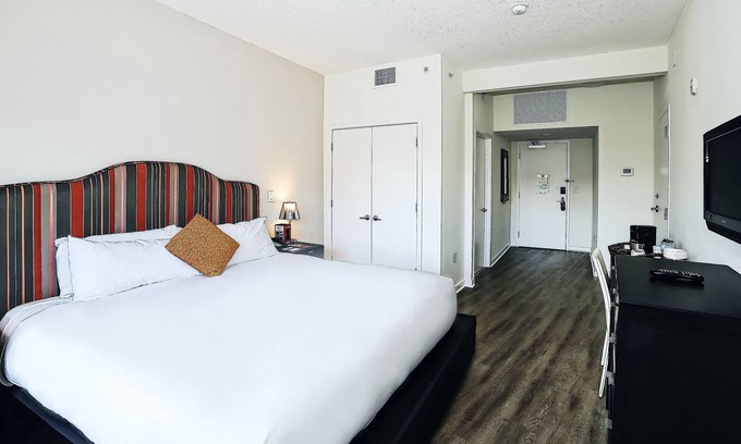 Celebration Apartamento | WORK-FROM-MELIA 2-BEDROOM APT. NEAR DISNEY