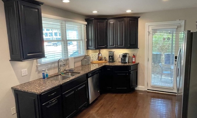 North Hills Casa | Awesome Location Across From North Hills Main Area
