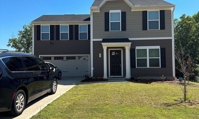 Kipling Casa | Work, Relax, and Enjoy our Entire Large Family Vacation Home