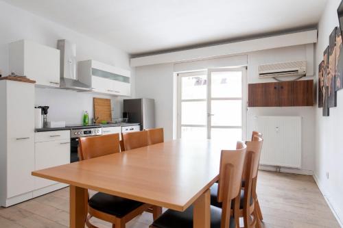 Gronau Apartamento | Workers Home- Central - 8 single box spring beds - near Enschede