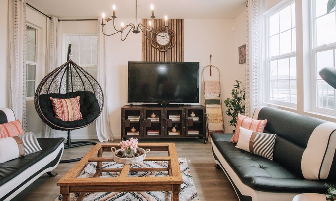 North Natomas Casa | Worldly ~ Whimsical ~ Wonderful