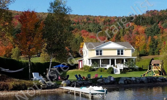 Brighton Casa | ¡¡¡GUAU!!! Debe leer "Comentarios" en este BR 4-5. 2 BA. w / Inicio Juego Rm Lake Front
