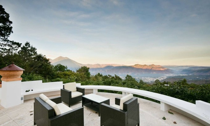 Antigua Guatemala Otro | ¡GUAUU! Villa para 4 personas / Arquitectura asombrosa Granja sostenible de aguacates - 5 km Antigua