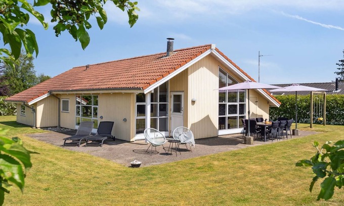 Hasmark Strand Casa | "Wreth" - 300m from the sea by Interhome