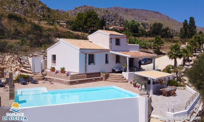 Scopello Villa | WWW.BAGLIORIDISICILIA.COM - LAST MINUTE JUNE - VILLAS WITH POOL