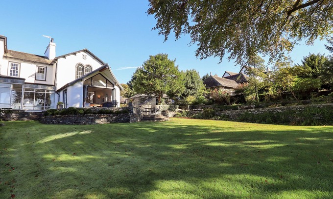 Near Sawrey Casa | WYKEFIELD, family friendly, with open fire in Hawkshead