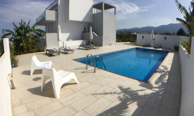 Zipari Villa | XENOS VILLA 3 - VILLA DE LUJO CON PISCINA PRIVADA CERCA DEL MAR.