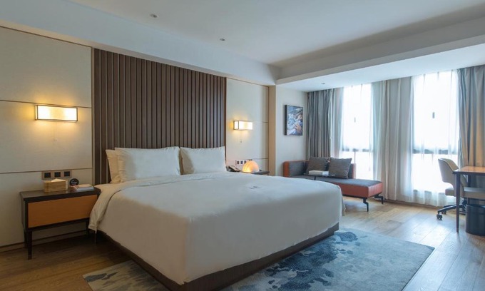 Zhonglou Shangquan Hotel | Xi'an Bell Tower Atour S Wu Hotel