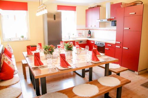 Hayingen Apartamento | XXL-Ferienwohnung Blumenwiese