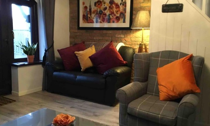Spittal Apartamento | Y Bwythyn - Lovely cottage in village of Spittal
