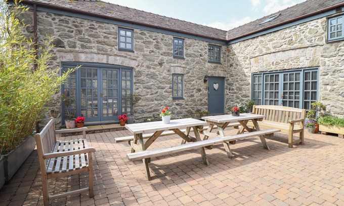 Bodffordd Cabaña | Y FRAN, family friendly, country holiday cottage in Llangefni