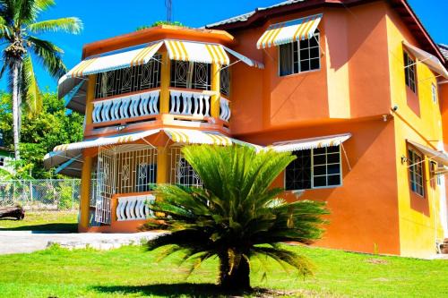 Santa Cruz Apartamento | Yaad Vibes Getaway