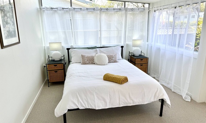 Yamba Apartamento | Yamba Fishing Cottage! 3 bed, A/C, Ideal location, WiFi +++