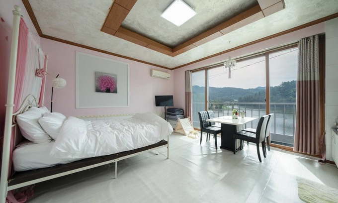 Yangpyeong Casa | Yangpyeong Sky&lake pet Friendly Pension