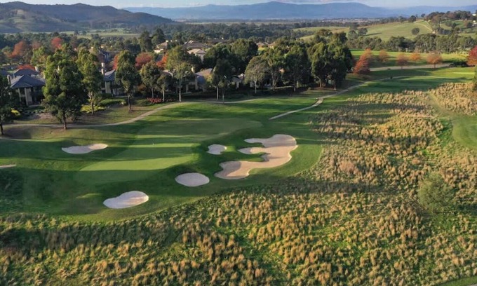 Chirnside Park Casa | Yarra Valley Serenity House in Golf Course Resort