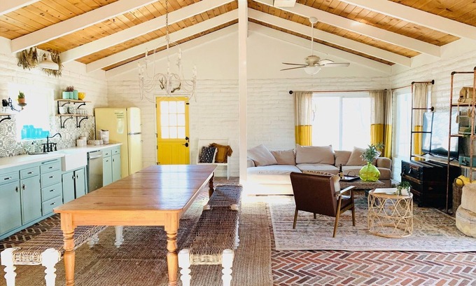 Coarsegold Casa | Yellow-Fish boutique house near Yosemite National Park & Bass Lake