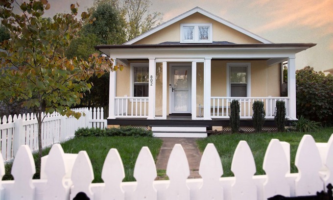 Belmont Casa | Yellow House| 2 BR Cottage Dtwn Cville/Belmont