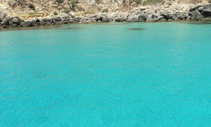 Lampedusa Villa | villa amarilla en lampedusa