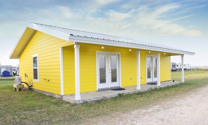 Rockport Condominio | Yellow Warbler A | Access to Fishing Pier!