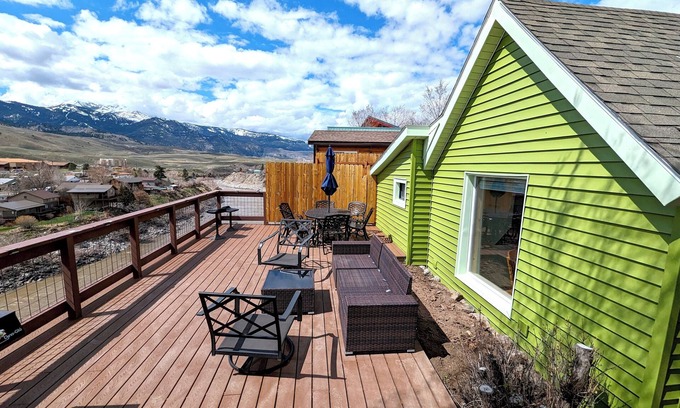 Gardiner Casa | Yellowstone Treasure Guesthouses on the River