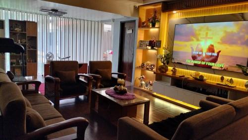 Angeles City Casa | YKC's Private Pool Villa Resort