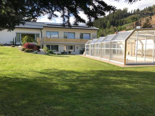 Neumarkt in Steiermark Apartamento | YOGA WOHLFÜHLOASE im Grünen