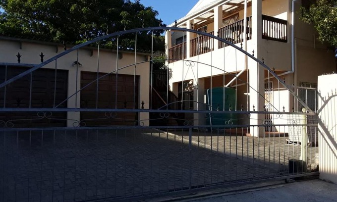 Port Alfred Cama Y Desayuno | Yonz Self Catering Units