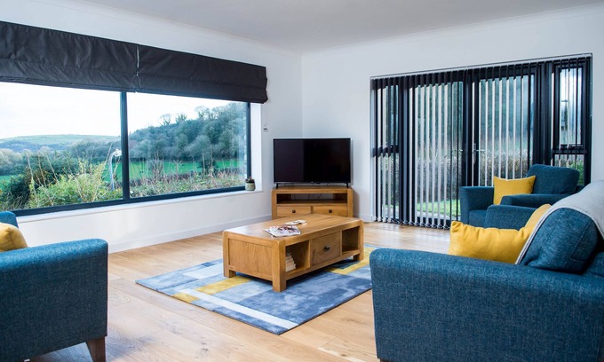 Laugharne Cabaña | York Lodge: un bungalow independiente recientemente renovado (2020) que cuenta con espectaculares vistas al estuario