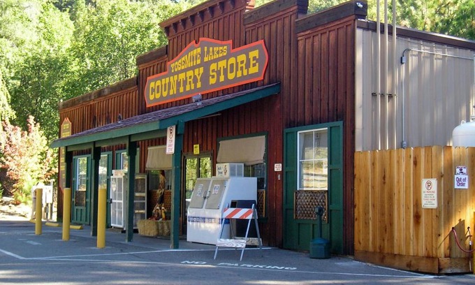 Harden Flat Complejo | Yosemite Lakes River Yurt 22