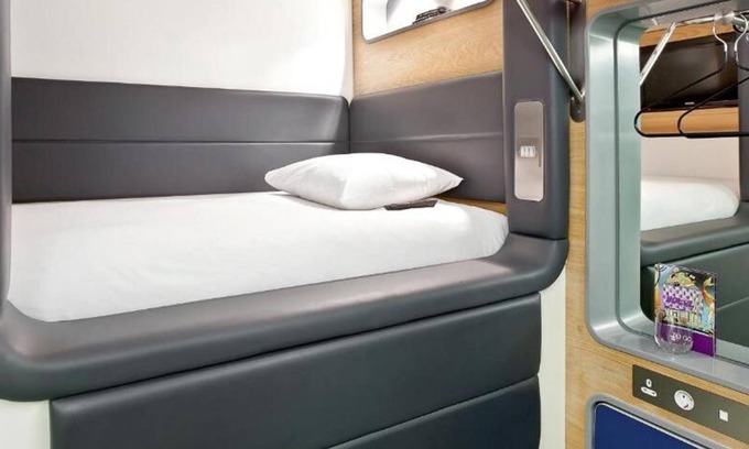 Schiphol Hotel | YOTELAIR Amsterdam Schiphol - Transit Hotel