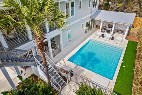 Gulfview Heights Casa | You've Got a Friend in Me - 6 BD