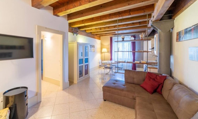 Molina Casa | Youatmolino Art Apartmnet