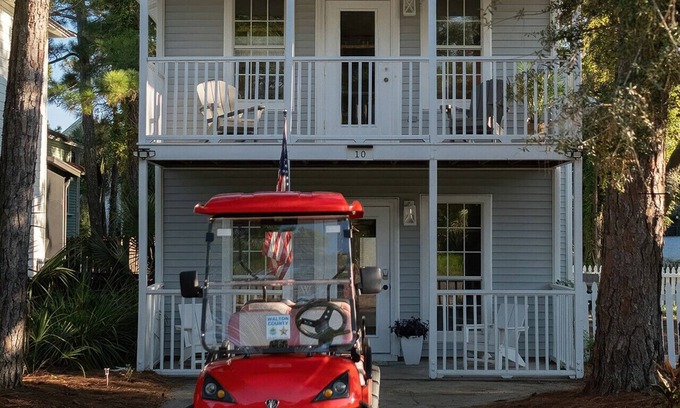Santa Rosa Beach Apartamento | Your Beach Getaway~Golf Cart ~Pets welcomed