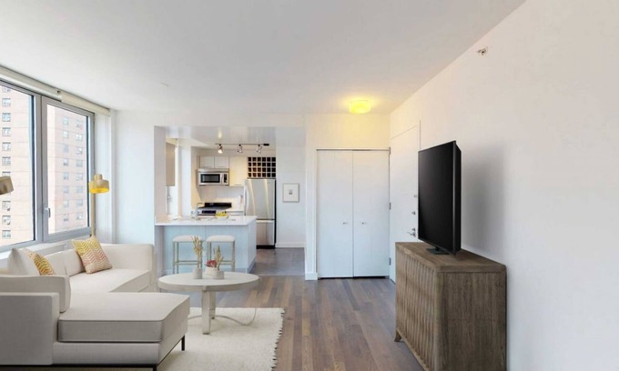 Manhattan Valley Otro | Your Dream Manhattan Lifestyle Awaits: Columbus Square 2BR Condo in the Heart of the City