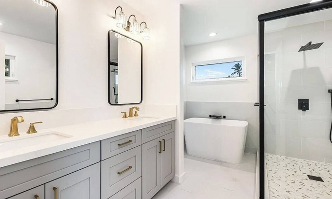 Laie Casa | Your Hawai‘i Home Base Spacious 3BR/2BA Sleeps 10, Beach Gear, Full Kitchen