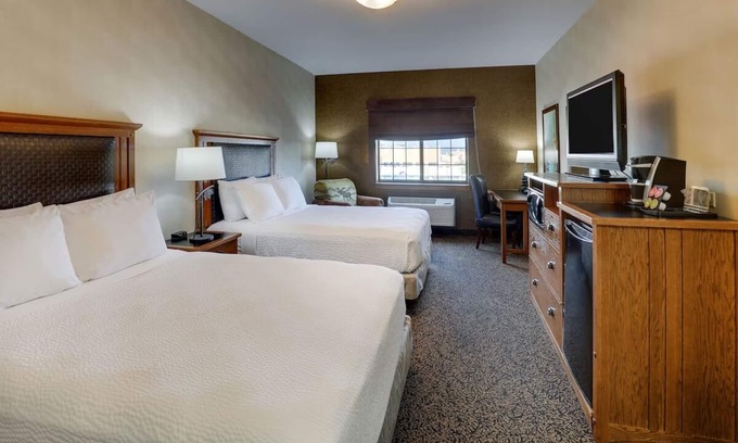 Sioux City Hotel | Your Historic Oasis in Sioux: Rustic Rooms with Hot Breakfast | 2 Units