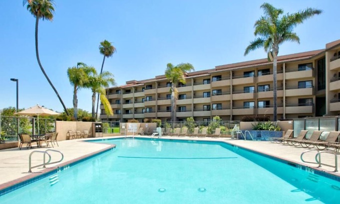 Santa Maria Casa | Your Home Away From Home! 2 Spacious Units! Close to Santa Maria Public Airport!