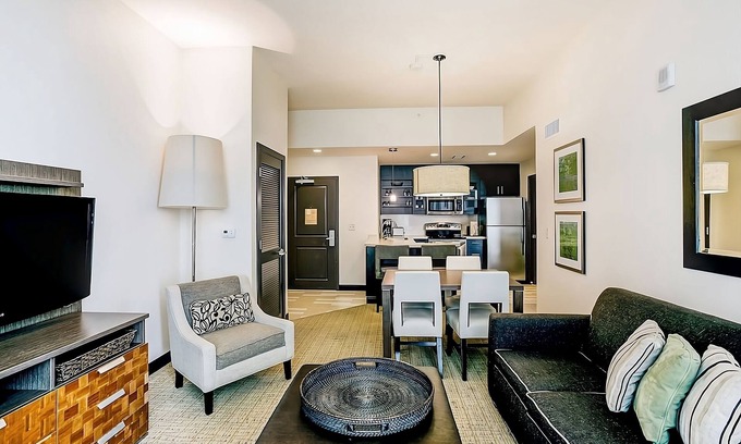 Northeast Virginia Beach Hotel | Your Home by the Sea! Full Kitchen, Swimming Pool, Ocean Front!
