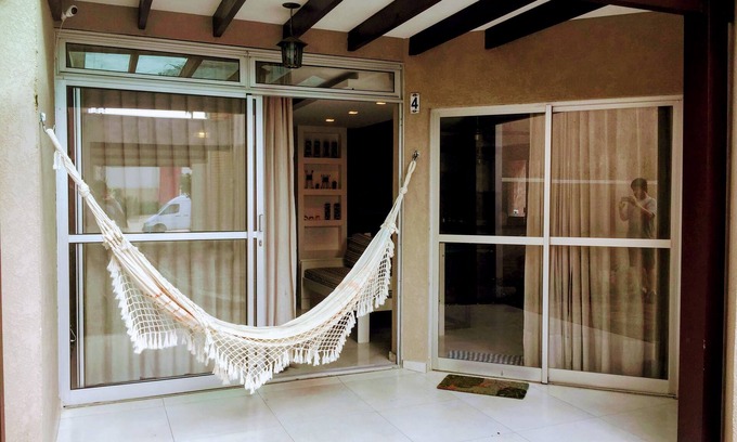 Pontal do Parana Casa | Your Home in Atami with A/C, Wi-Fi and Home-office