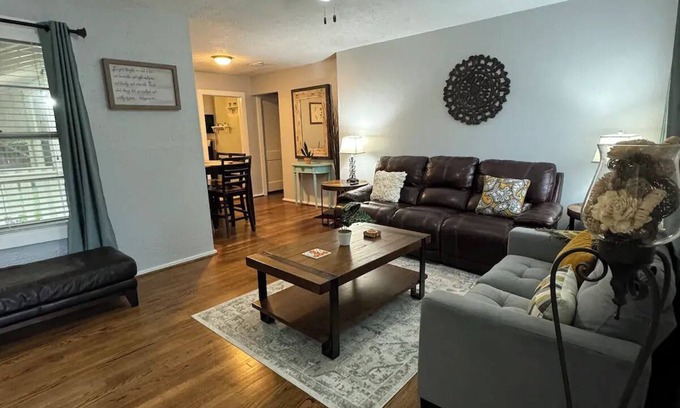 Deer Park Casa | Stay at Vida! Cozy home for summer getaway