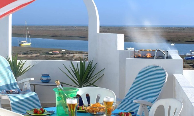 Santa Luzia Apartamento | Su ideales lugar, asequible en el sol! St-Luzia apt. con vistas al mar.